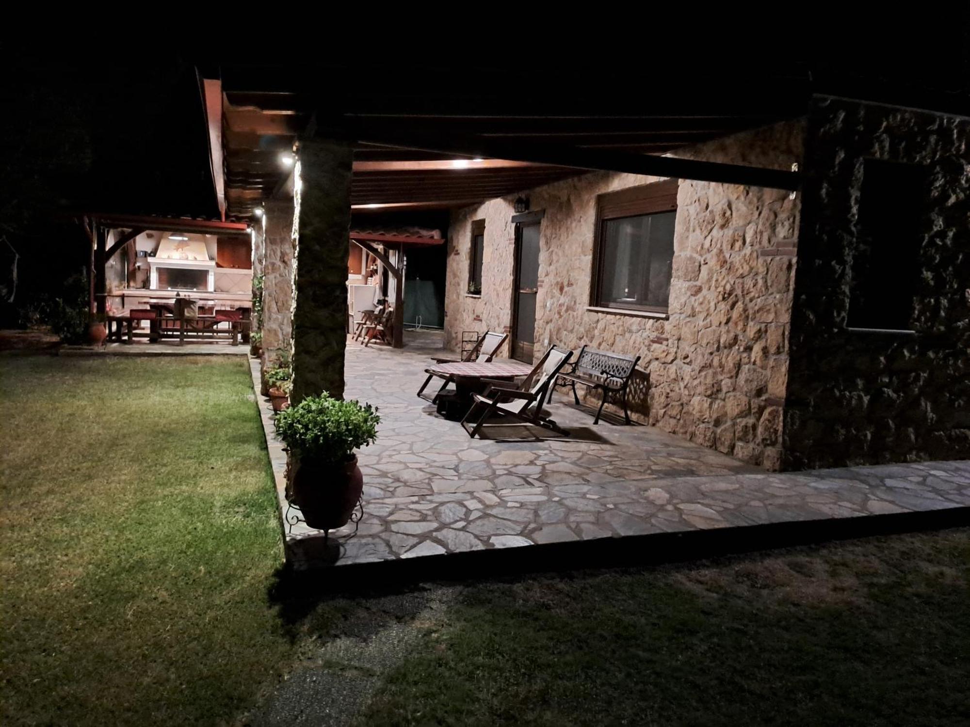Konaki Guesthouse オルモス・パナギアス エクステリア 写真